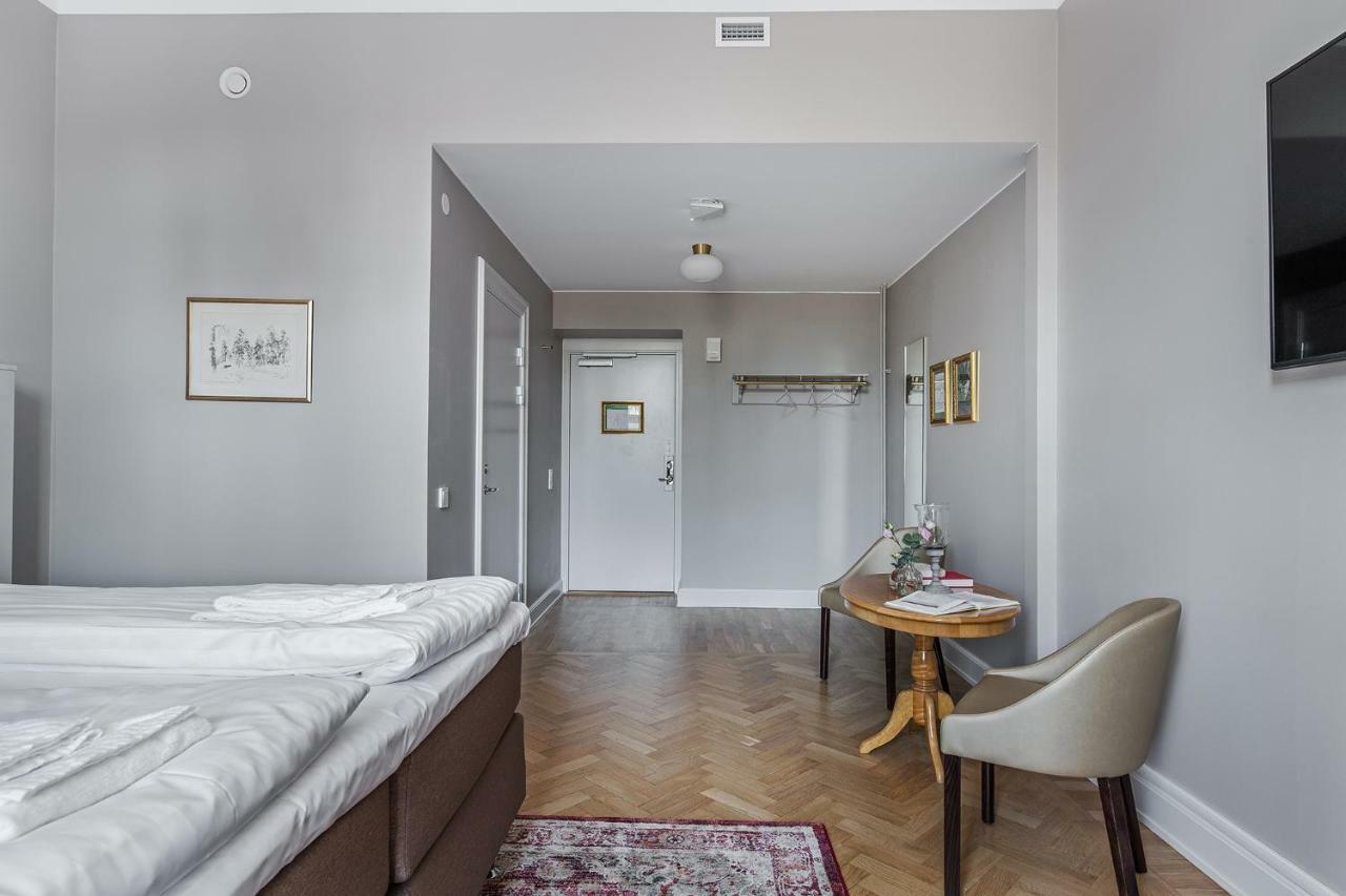 Livgrenadjaermaessen Hotell-Fest-Konferens 林雪平 外观 照片