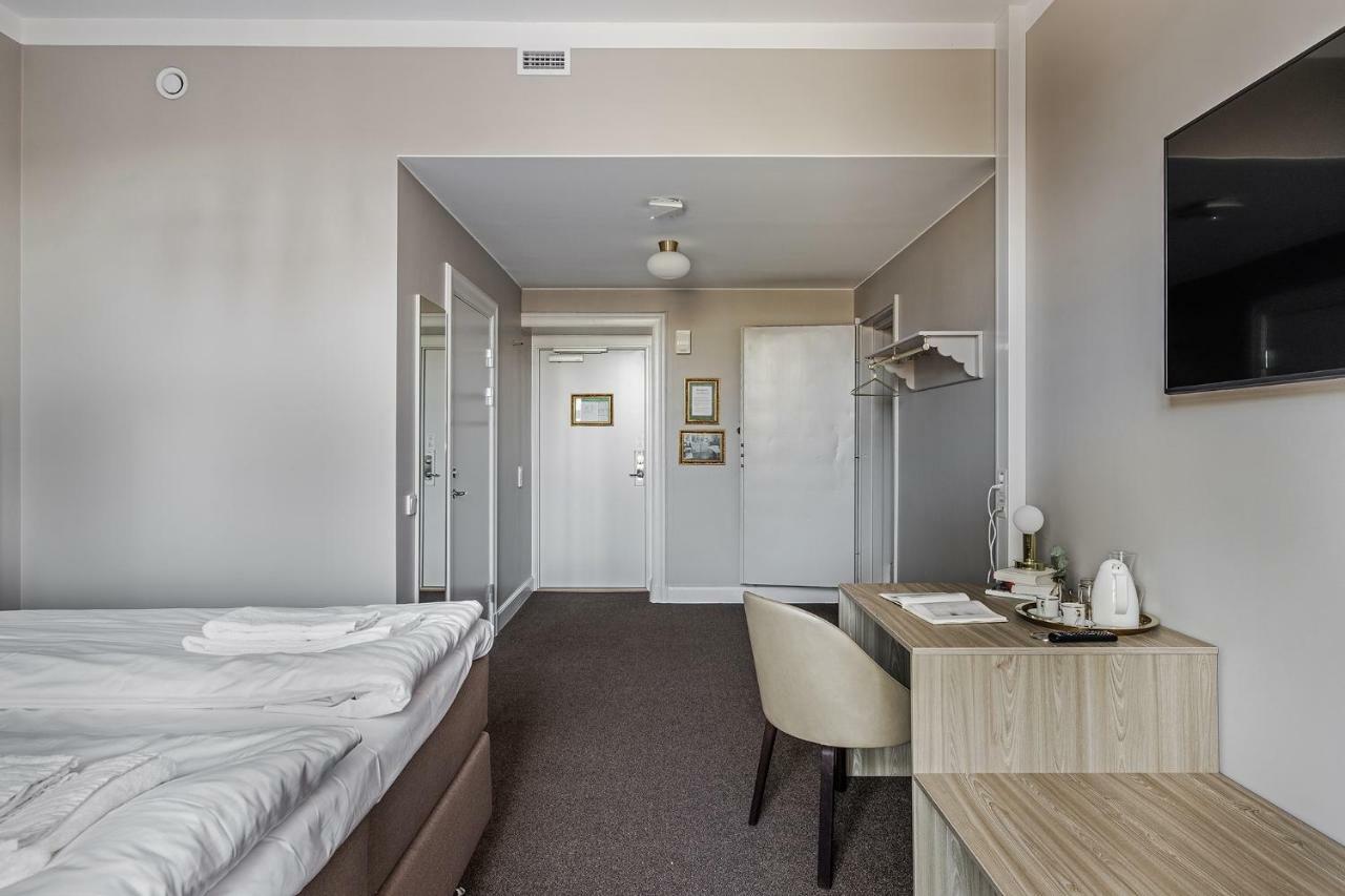 Livgrenadjaermaessen Hotell-Fest-Konferens 林雪平 外观 照片